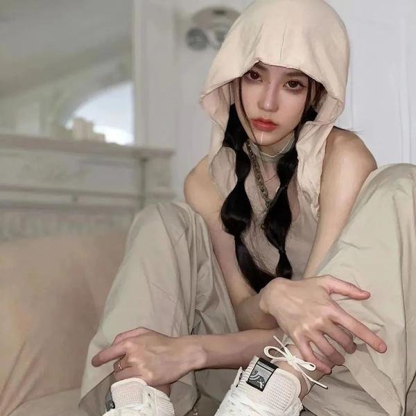 飞驰中的马